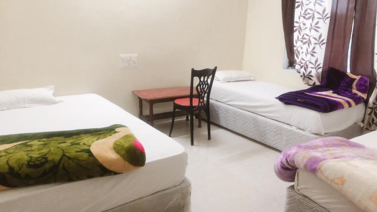 Отель Lotus Residency Бодх-Гая Экстерьер фото