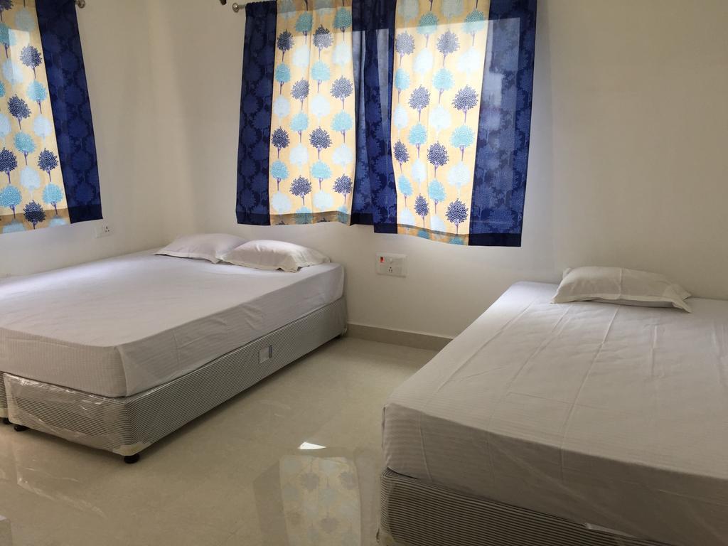 Отель Lotus Residency Бодх-Гая Экстерьер фото