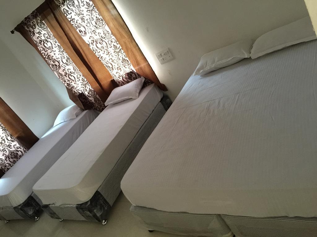 Отель Lotus Residency Бодх-Гая Экстерьер фото